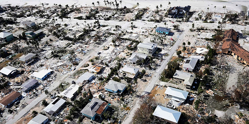 Rescuers in Florida are search...