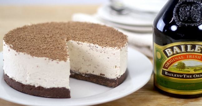 This Baileys Cheesecake recipe is an Irish