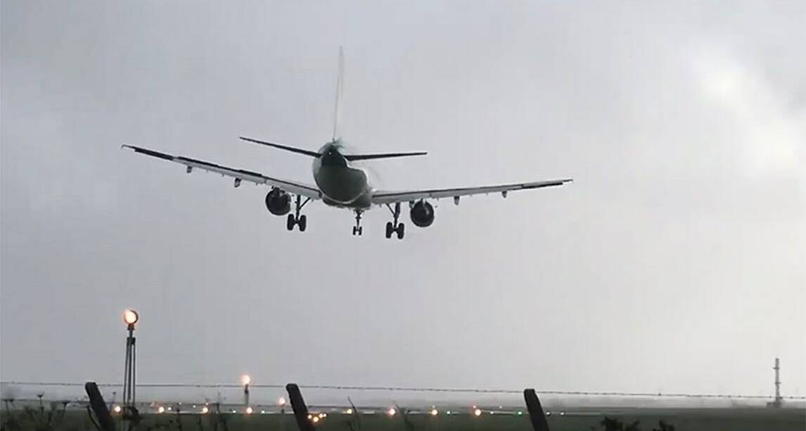 Watch: Dramatic Footage Shows Aer Lingus Flight Coming Into Rocky 