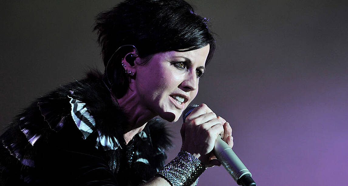 Remembering the iconic Cranberries singer Dolores O'Riordan on what ...