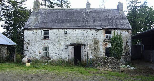 When the Irish countryside is calling - traditional stone house for ...