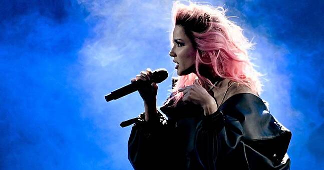 Halsey is coming to Ireland for her first ever Irish headline show and ...