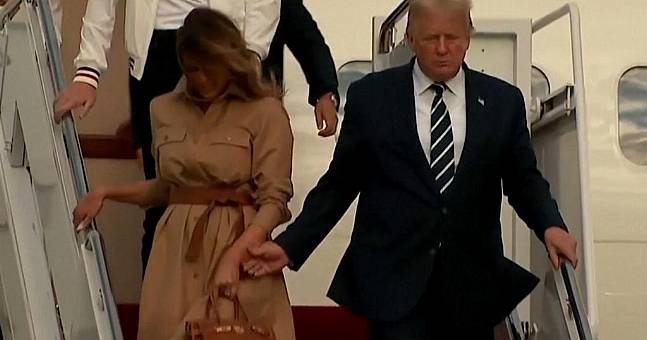 Melania Trump Filmed Appearing To Refuse To Hold Donald Trump's Hand As ...