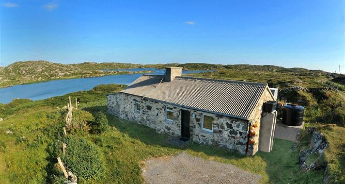 This Irish lakeside cottage could be yours for just €180k