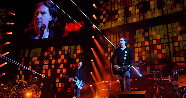 Snow Patrol to play Bangor concert to celebrate Gary Lightbody award ...