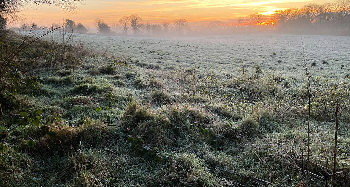 Weather Warnings Issued By Met Éireann As Ireland Braced For Arctic ...