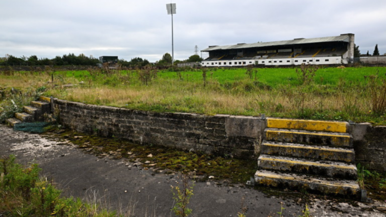 "Tógfar Páirc Mhic Easmainn"