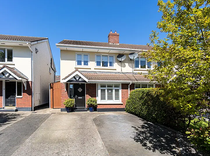 12 Glencairn Court, The Gallops, Leopardstown, Dublin 18