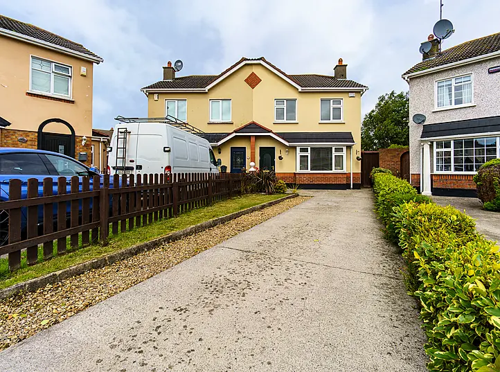 49 Elmfield Walk, Clarehall, Dublin 13