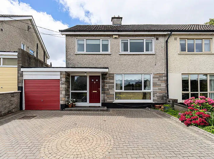 87 Sandyford Road, Dundrum, Dublin 16