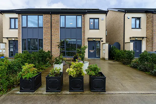 5 The Green, Hansfield Wood, Clonsilla, Dublin 15