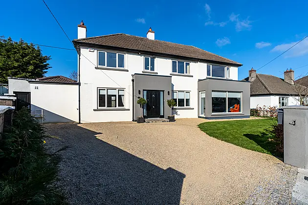 2 Woodbine Park, Booterstown, Co. Dublin