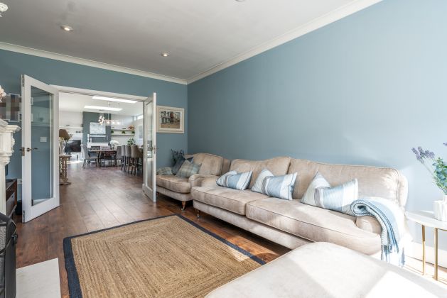 2 Woodbine Park, Booterstown, Co. Dublin