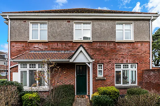 22 Castle Grove, Kilgobbin Wood, Sandyford, Dublin 18