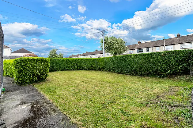 19 Hillsbrook Drive, Perrystown, Dublin 12