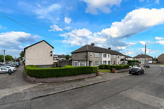 19 Hillsbrook Drive, Perrystown, Dublin 12