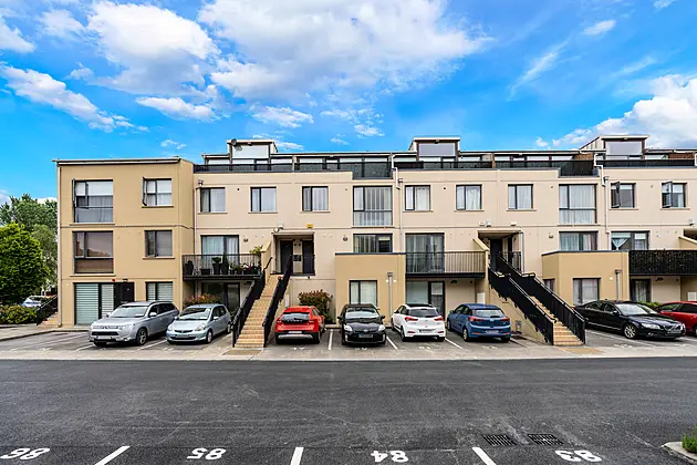 25 Parkview Drive, Poppintree, Dublin 11