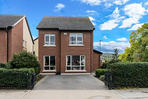 1 Dodderbrook View, Ballycullen, D24 CYV6