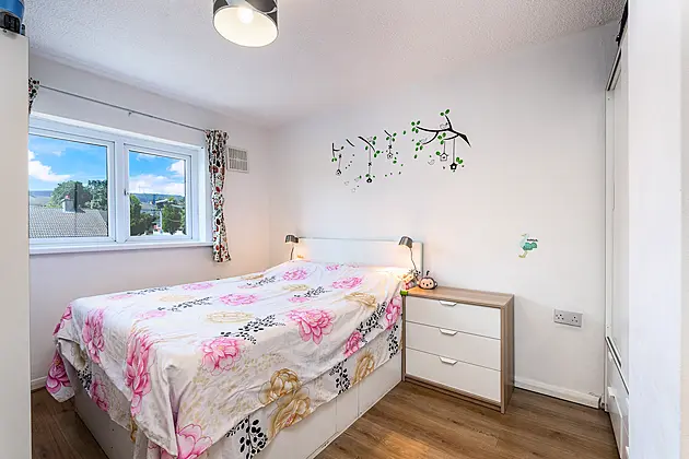 35 Ballyogan Crescent, Carrickmines, D18K8N2