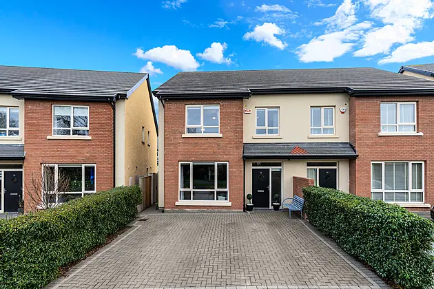 16 Dodderbrook Park, Ballycullen, D24KXY7