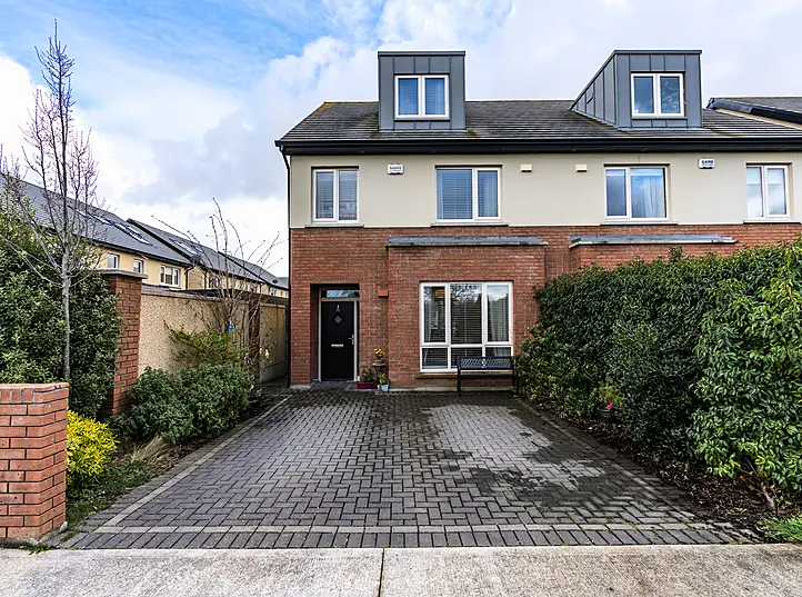 15 Dodderbrook Park, Ballycullen, D24 PX8N