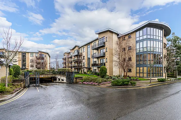 35 The Sycamore, Elmfield, Leopardstown, Dublin 18