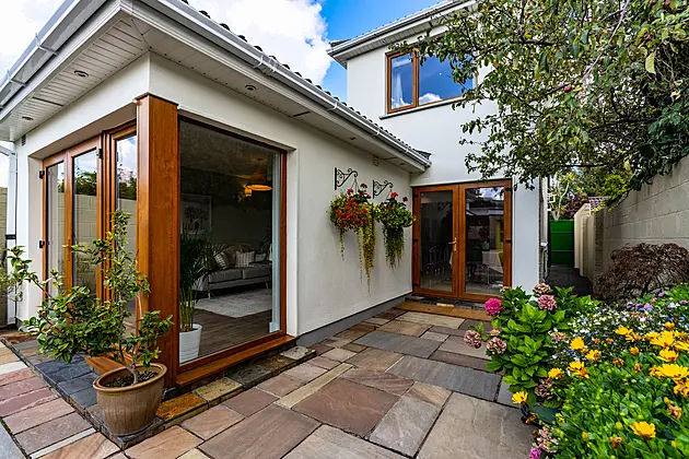 1 Glencairn Drive, The Gallops, Leopardstown, Dublin