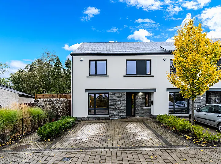 84 Diswellstown Manor, Porterstown Road, Castleknock, D15 P2XF