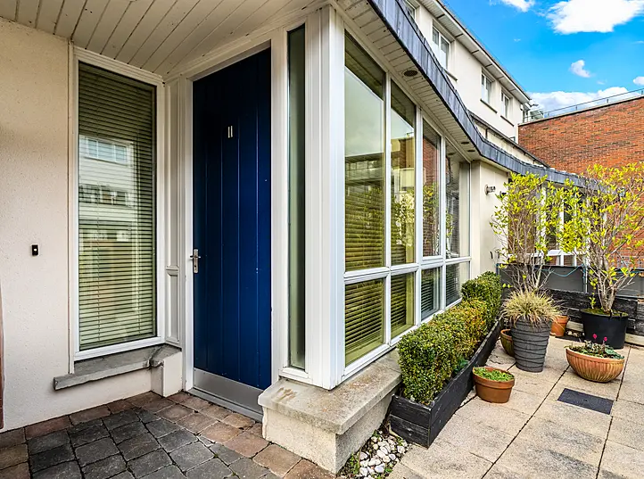 11 Levmoss Avenue, The Gallops, Leopardstown, Dublin