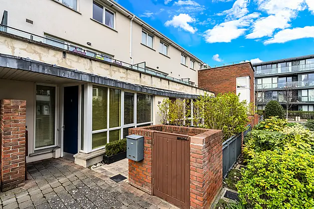 11 Levmoss Avenue, The Gallops, Leopardstown, Dublin