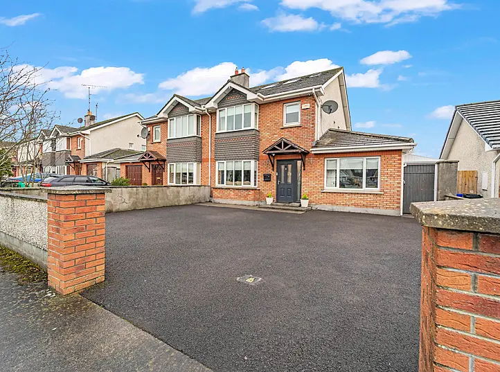 8 Slán Duff View, Kentstown, C15 W7R6