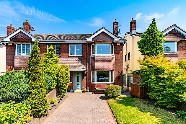 35 College Park Way, Ballinteer, Dublin 16