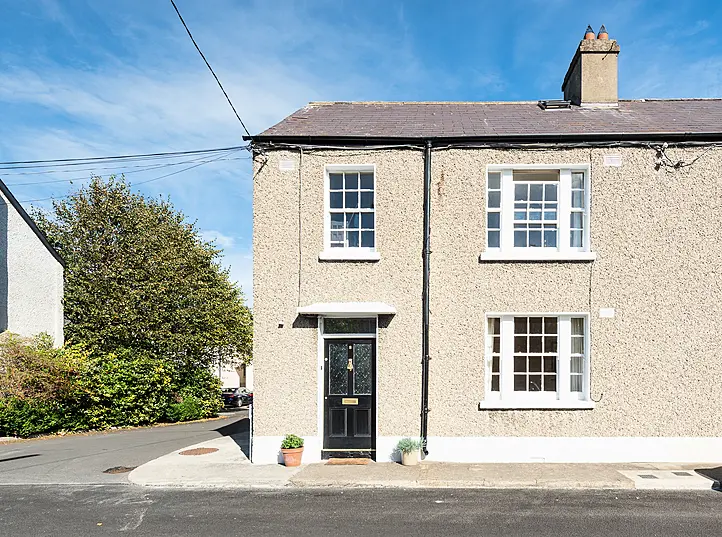 8 Loreto Terrace, Grange Road, Rathfarnham, Dublin 14