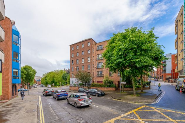 12 West Gate Apartments, Saint Augustine `Street, Dublin 8, D08HYH4