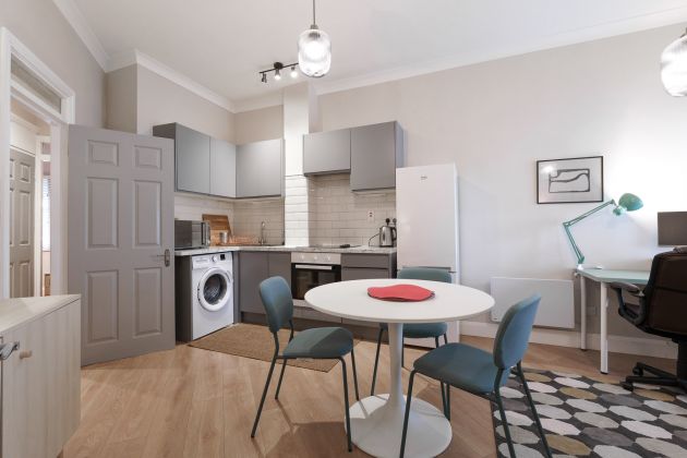 12 West Gate Apartments, Saint Augustine `Street, Dublin 8, D08HYH4