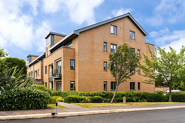 Apt 33 Carmanhall Court, Sandyford, D18 XW02