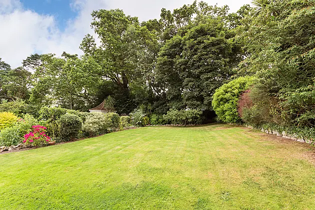 "Larkfield", Balure Lane, Church Road, Killiney, A96 E928