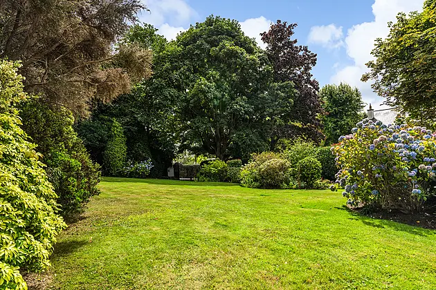 "Larkfield", Balure Lane, Church Road, Killiney, A96 E928