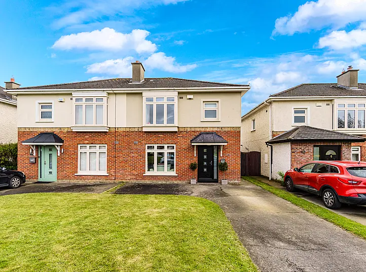 14 Riverwood Drive, Castleknock, D15 YEV8