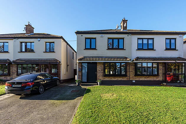 12 Mount Eagle Drive, Leopardstown Heights, Leopardstown, D18 N9K6