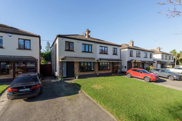 12 Mount Eagle Drive, Leopardstown Heights, Leopardstown, D18 N9K6