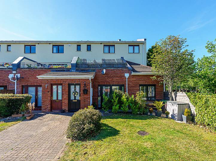 67 Charlesland Grove, Greystones, A63 H662