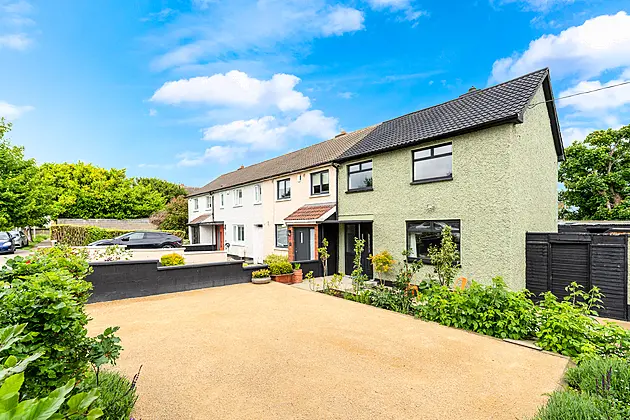 7 Carrickmount Drive, Churchtown, D14 Y868