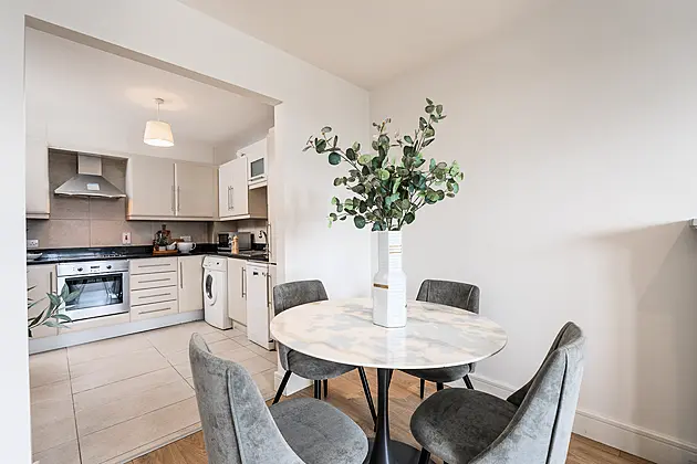 Apt. 25 Carmanhall Court, Burton Hall Road, Sandyford, D18 DX29