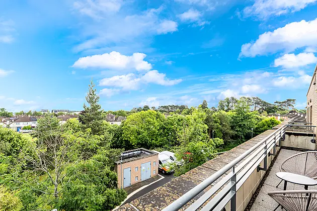 Apt. 25 Carmanhall Court, Burton Hall Road, Sandyford, D18 DX29
