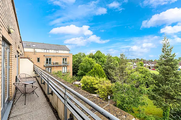 Apt. 25 Carmanhall Court, Burton Hall Road, Sandyford, D18 DX29