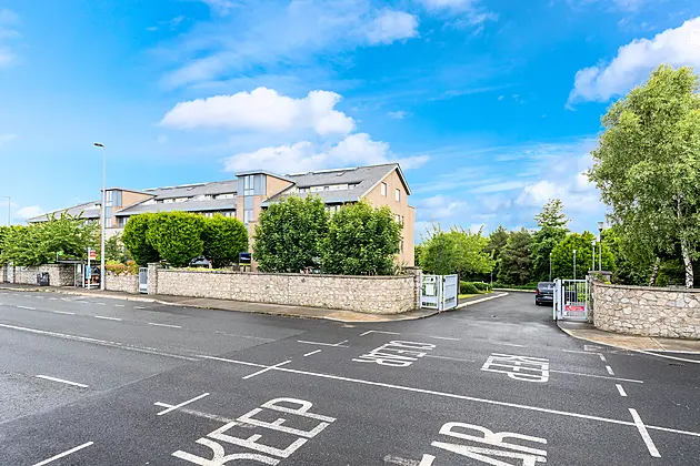 Apt. 25 Carmanhall Court, Burton Hall Road, Sandyford, D18 DX29