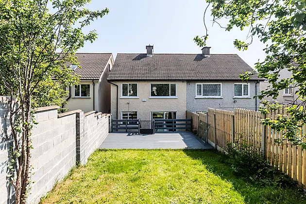 15 Wyattville Hill, Loughlinstown, Dublin