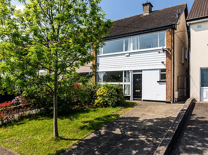 15 Wyattville Hill, Loughlinstown, Dublin