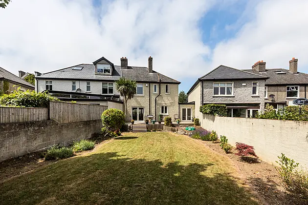 16 Newtownpark Avenue, Blackrock, Co. Dublin